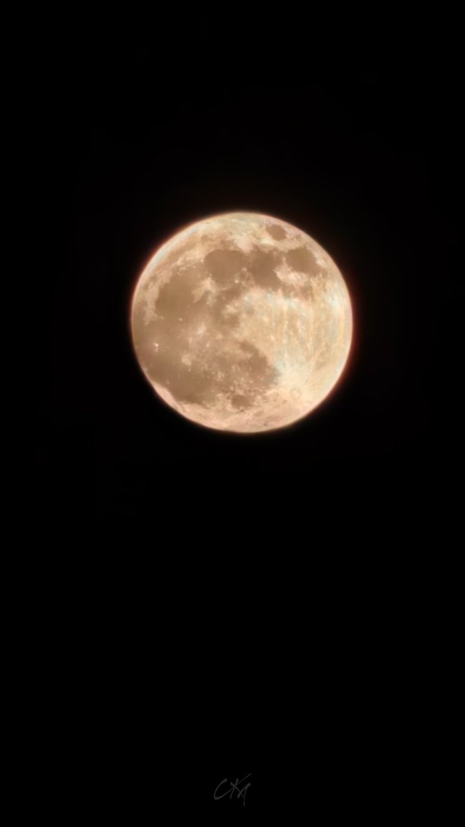 itzchampak's tweet image. ତୁମେ ଶାନ୍ତ, ତୁମେ ସ୍ନିଗ୍ଧ, ତୁମେ ସୁଶୀତଳ
ତୁମେ ପୂର୍ଣ୍ଣ, ଅବଧାରିତ, ତୁମେ ସକଳ,
ତୁମେ ବି ସୁଦୂର, ଅସମୀପ, ବିରଳ
ତୁମେ ଚନ୍ଦ୍ର.., ତୁମେ ମଧୁର ଅନଳ...😍🔥