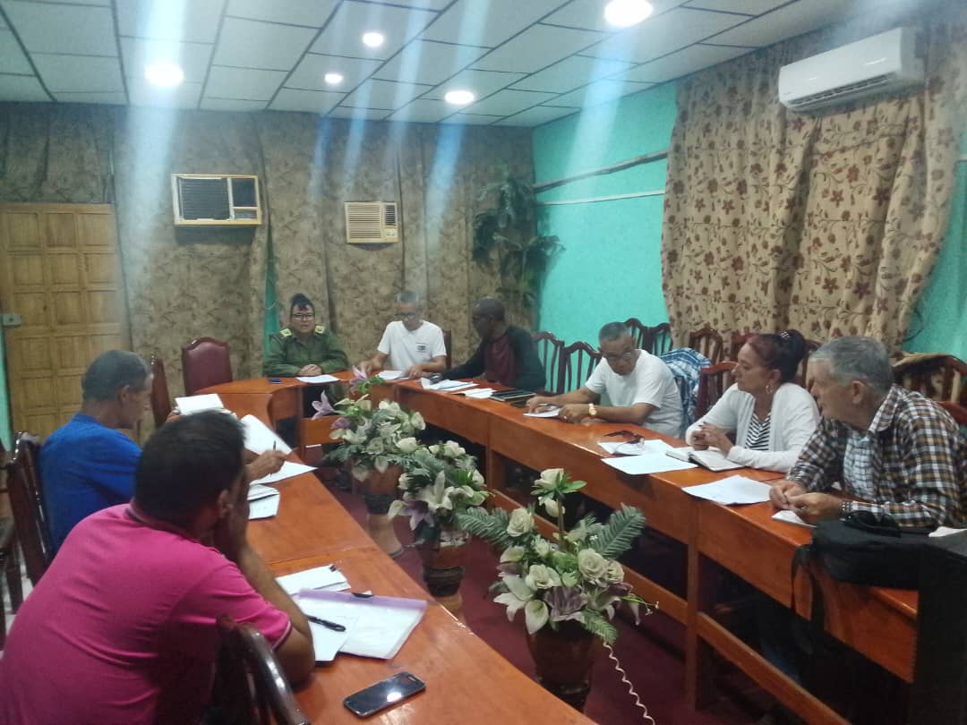 Intendente35933's tweet image. Se desarrolla en la mañana de hoy encuentro de la Dirección de la Asamblea Municipal del Poder Popular  en #Taguasco con los Presidentes de los Consejos Populares. 
#SanctiSpíritusEnMarcha 
@AlexisLorente74 
@DeivyPrezMartn1 
@RodriguezM68855