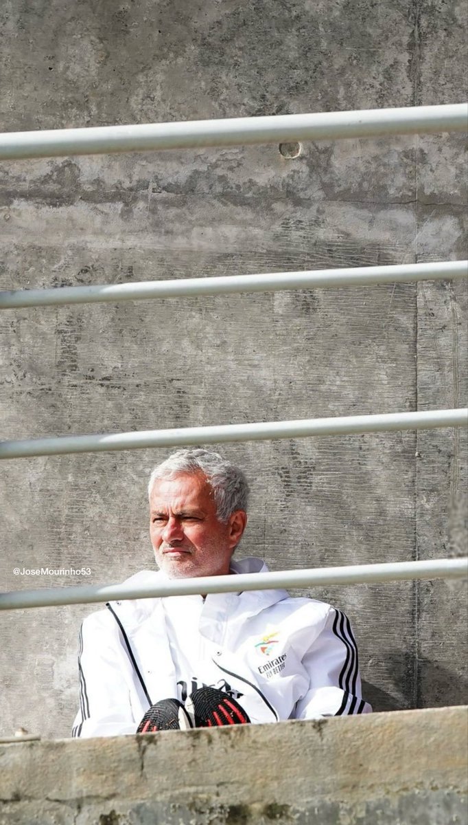 A Special One José Mourinho attended the UEFA Youth League match this morning at the Benfica training center 🤍👑'

#Benfica 
#BenficaYouth #YouthChampionsLeague