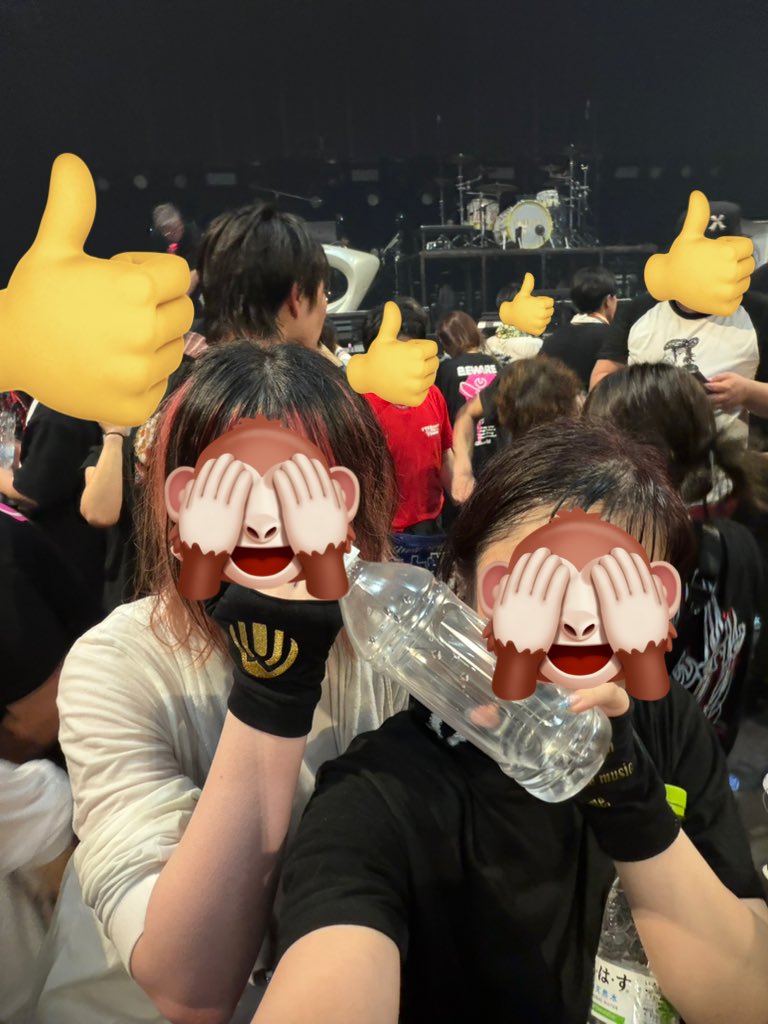 b_ayaka92's tweet photo. 〜2025.11/5  SENDAI GIGS 〜

crewになって初めての真太郎生誕祭のLIVEに行けて本当に楽しかった‼️
3年ぶりぐらいに彰くん側に行ったんだよね〜

Ø CHOIRの時TAKUYA∞くんが少しだけドラム叩いてて尊いと感じた🥲

セットリストも最高すぎた😣

TAKUYA∞くんお水ありがとう。 https://t.co/DJ8txd2KYu