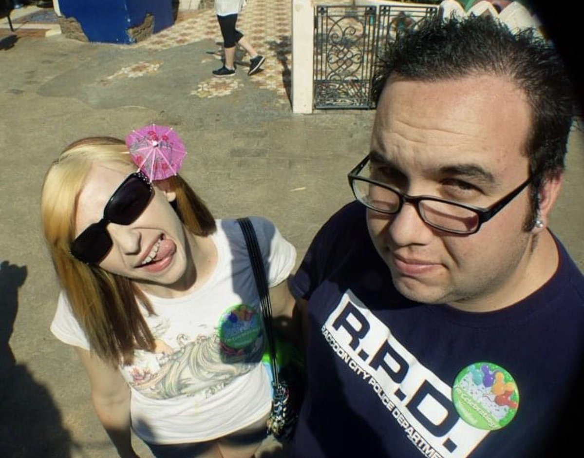 PixieDustVibes's tweet image. “Bitch to Besties” 💜 Happy birthday @ST1401toEndor. You’re welcome for putting up with you for over 20 years. There is no one else I’d rather devour a block of cheese with. I can’t wait to celebrate with you this weekend!