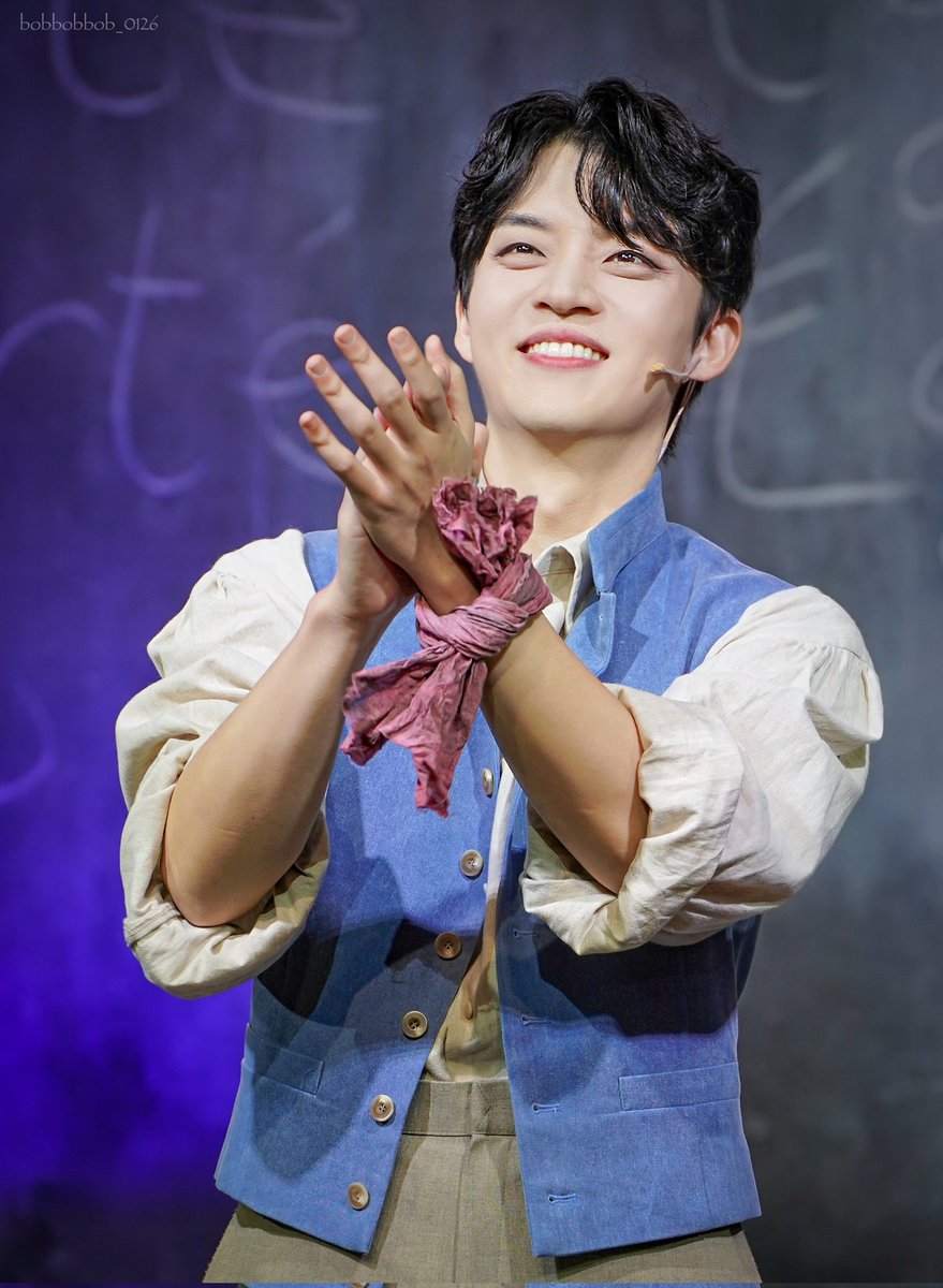 2025.11.05 프라테르니테 커튼콜

제르베 #윤재호 

햇살 째르베✨