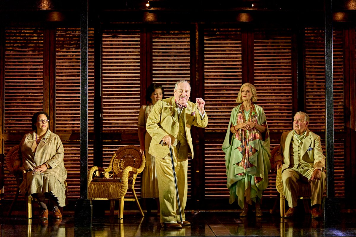asmallmind's tweet image. Agatha Christie's Death on the Nile, now running at @RoyalDerngate, is entertaining but straightforward in its telling of the classic story.
My full review:
asmallmindatthetheatre.blogspot.com/2025/11/review…