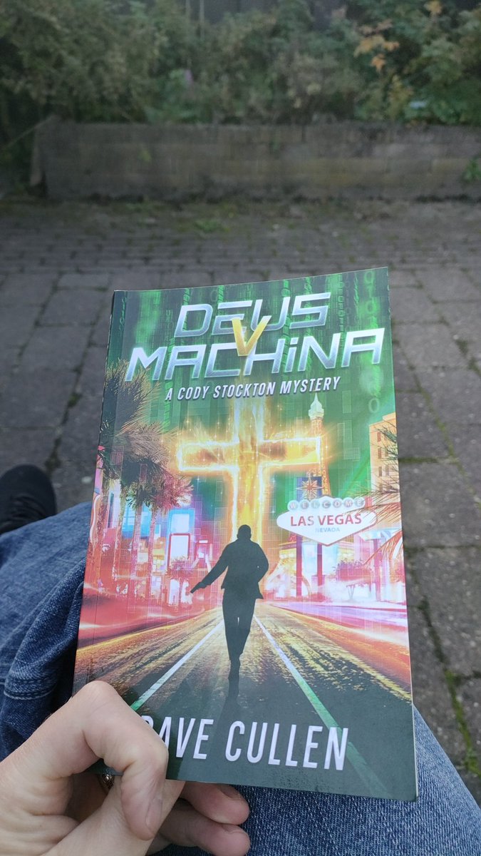 <a href="/DaveCullenShow/">Dave Cullen</a> Finally caused the stars to align and got this book. Reads like a good detective. 😎👍