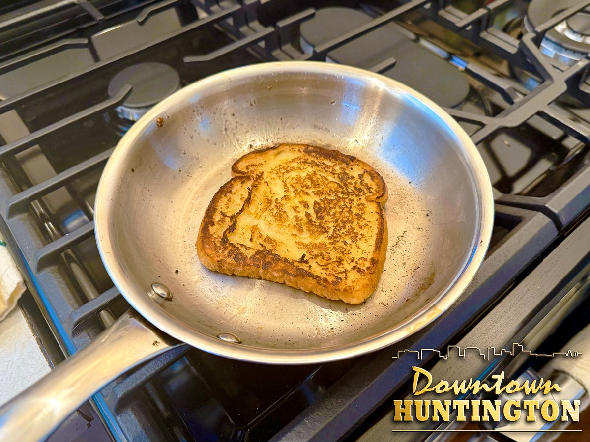 DowntownHWV's tweet image. In this house, we use Heiner&apos;s bread for everything...including French Toast. 

#EatLocal // #HuntingtonWV