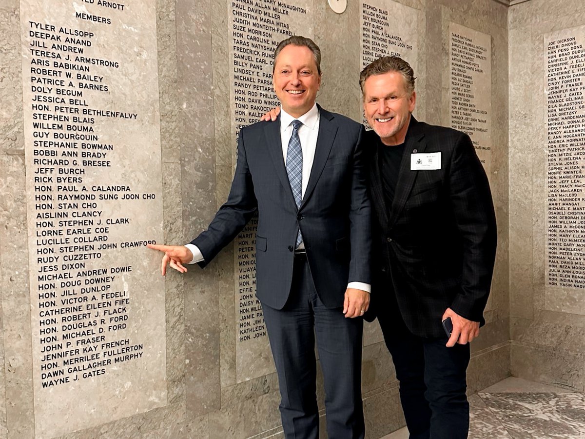 The Dan Cooper Group had the pleasure of meeting with MPP Stephen Crawford at Queen’s Park to discuss community leadership, civic engagement, and ways to create meaningful impact across Oakville and Ontario.

#LuxuryRealEstate #OakvilleRealEstate #OakvilleOntario