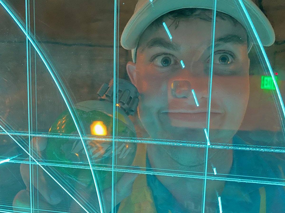 HiddenMicks_Net's tweet image. Some of our team will be in @WaltDisneyWorld and @UniversalORL parks throughout December 🎄 

If you see us, just say ‘Hidden Micks’ to win a 12-months subscription to either Walt Disney World or Universal Orlando on the spot 

Please share…