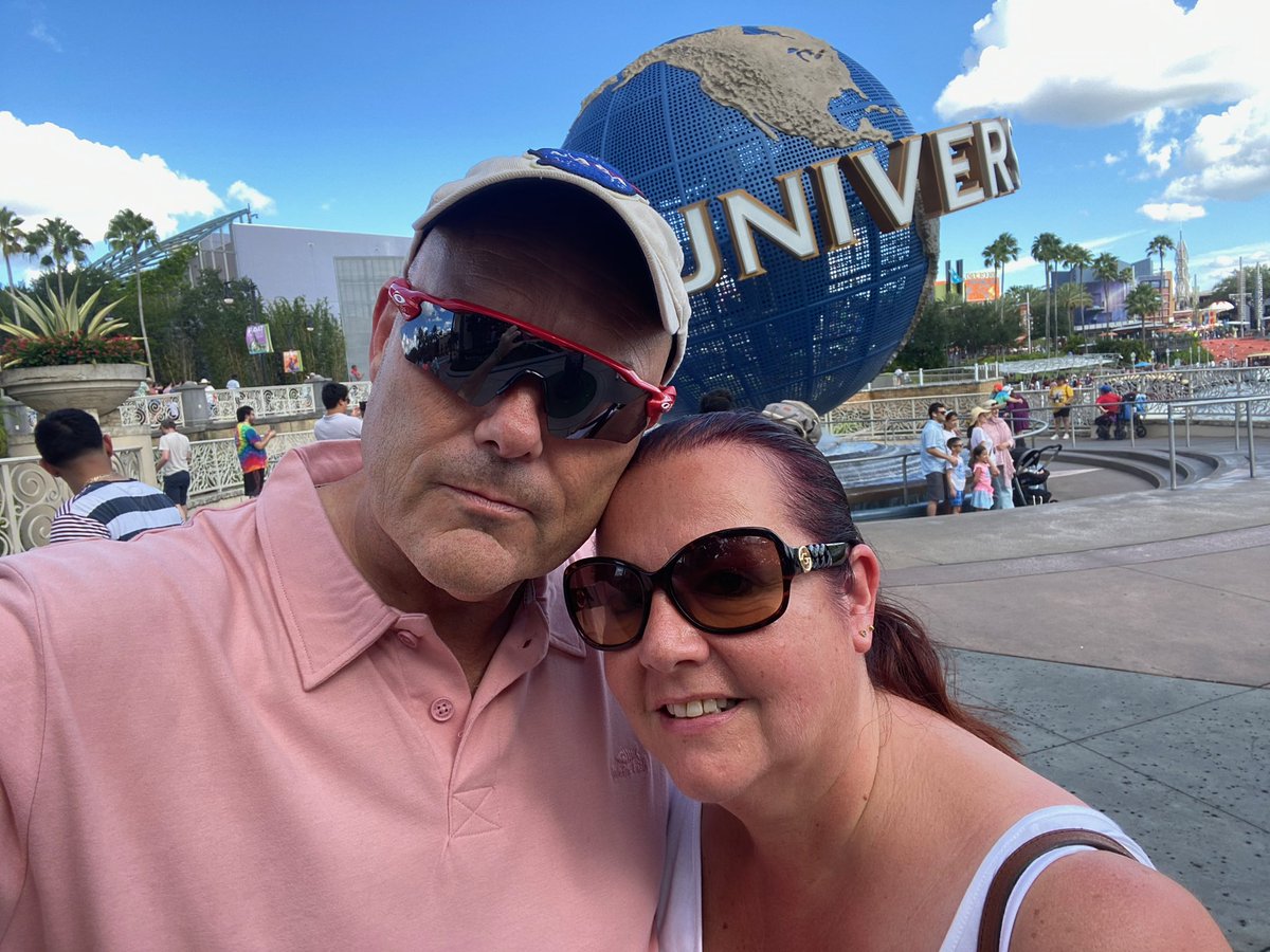 HiddenMicks_Net's tweet image. Some of our team will be in @WaltDisneyWorld and @UniversalORL parks throughout December 🎄 

If you see us, just say ‘Hidden Micks’ to win a 12-months subscription to either Walt Disney World or Universal Orlando on the spot 

Please share…