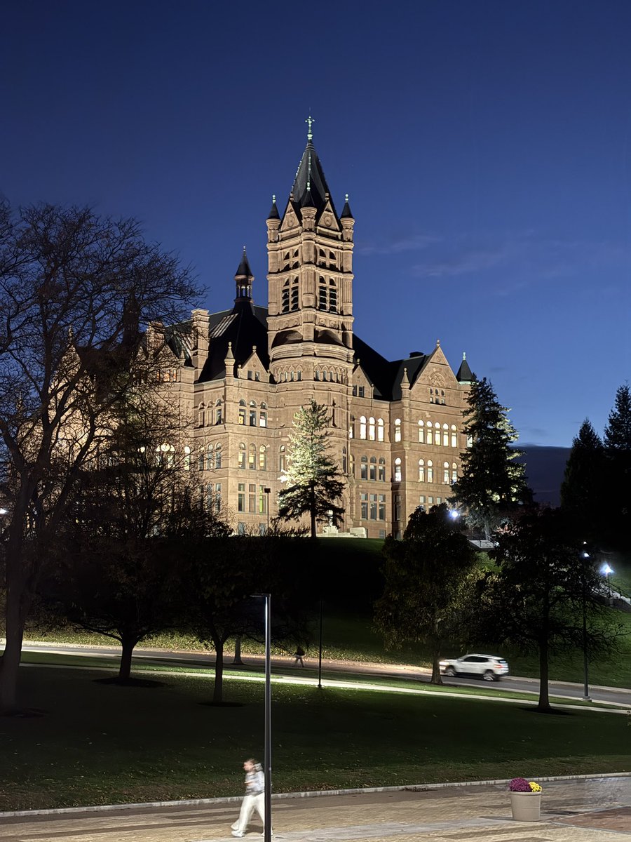 KeithAtSu's tweet image. The @SyracuseUToday campus, from am to pm