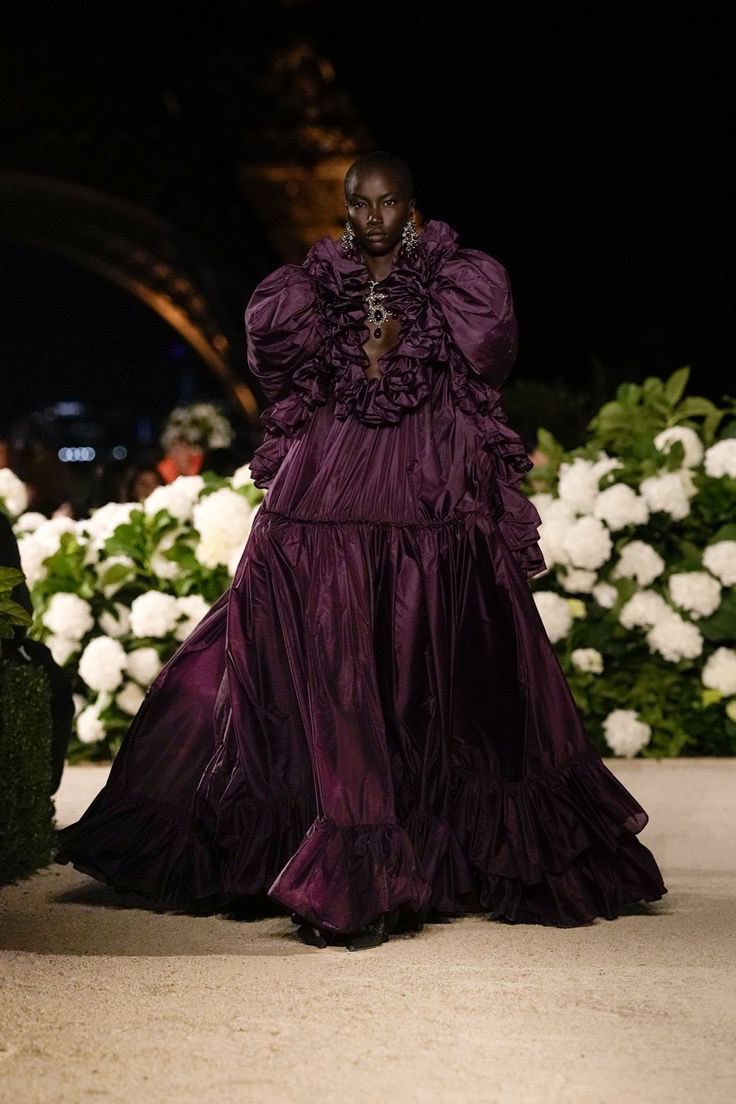 NoteSphere's tweet image. Anok Yai has been crowned 2025 Model of the year! 👏🏾💜