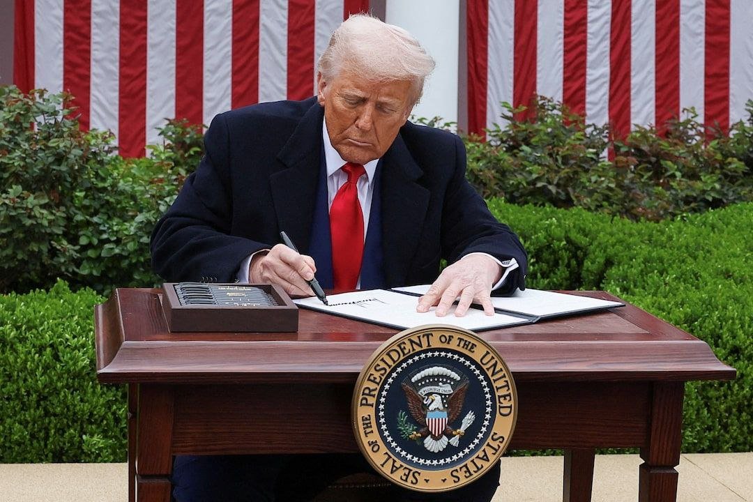 MaxCrypto's tweet photo. Reminder 🚨 

🇺🇸 Supreme Court hearing on Trump's tariff will start in 30 minutes.

High volatility expected! https://t.co/rvDABJLk9Y