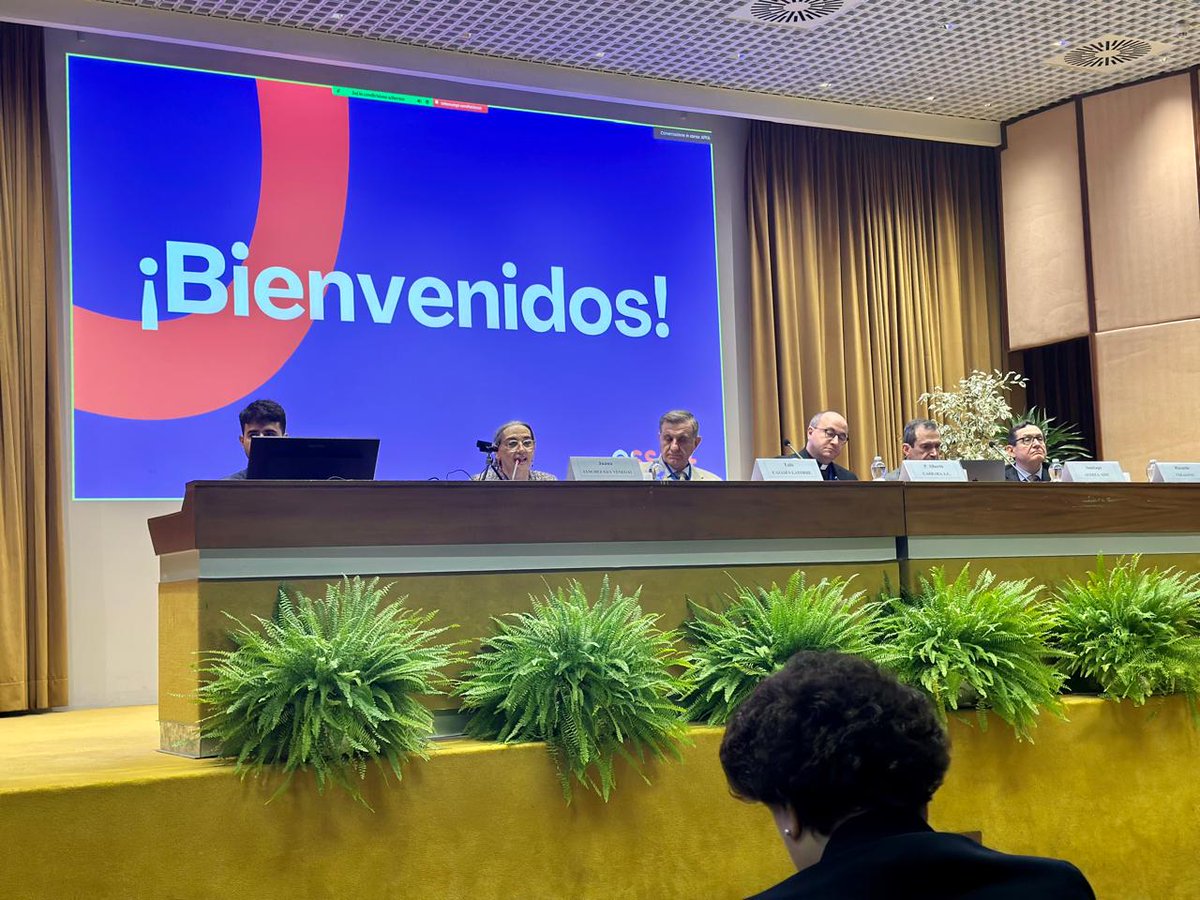 PUCE_StoDgo's tweet photo. La PUCESD está presente en el IX Congreso Mundial de Metafísica 🇮🇹 con una comitiva encabezada por nuestra Prorrectora, Ph.D. Luján González.

Nuestros profesores investigadores participan como ponentes, representando con excelencia el compromiso académico y humanista de nuestra universidad.

#worldconferenceonmetaphysics #WCM2025 #CMM2025 #IXCMM