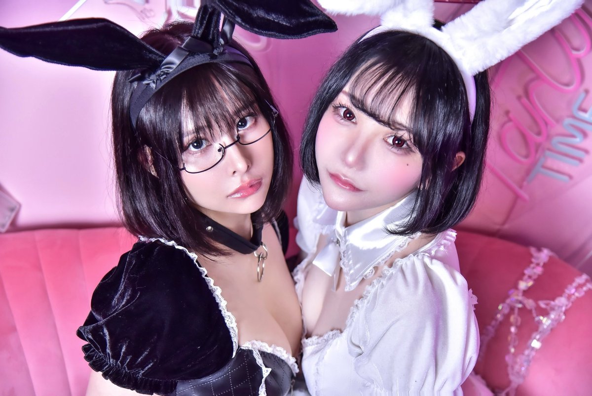 .
捕まえたのはどっち？
🖤🤍💗🐰

<a href="/_6m_oO/">おりん</a> × <a href="/tukichanman_/">つき.jp 🌙</a>