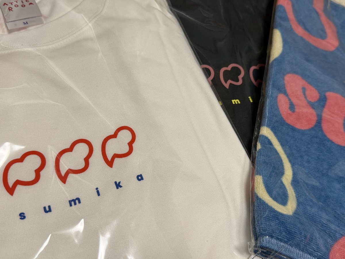 sumi3145's tweet photo. グッズ可愛すぎて昇天 https://t.co/1zWQHb9zJc