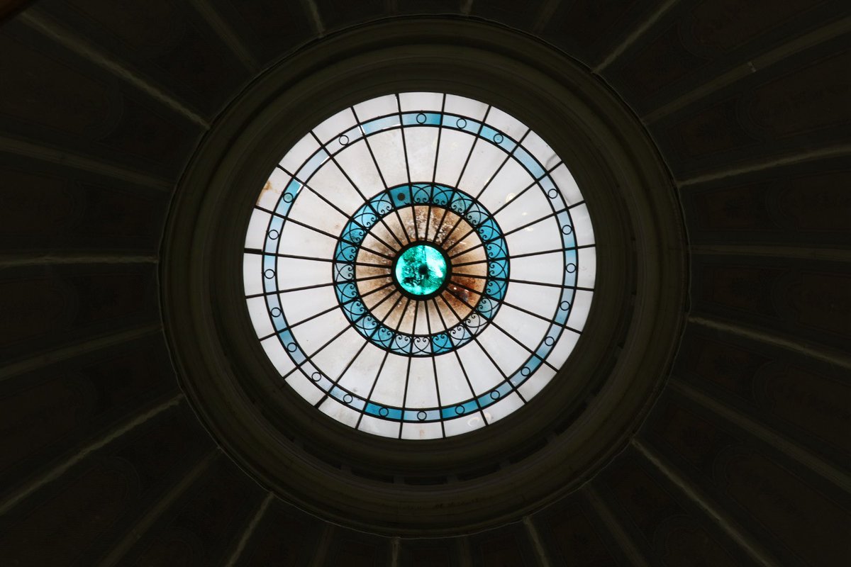 nyuushibou's tweet image. 中之島で素敵建築を見たのだけど、株で巨万の富築いた人が公共の建物作って寄付する話とか志が尊すぎるし、今も残っていて現役で使われてるの凄い🥺

一方その頃とーほぐはというと、天明以来の大飢饉で米の収穫9割減とか生きるのがギリで、そりゃ芸術や文化どころじゃねえんだよな〜米も美術もねえ！