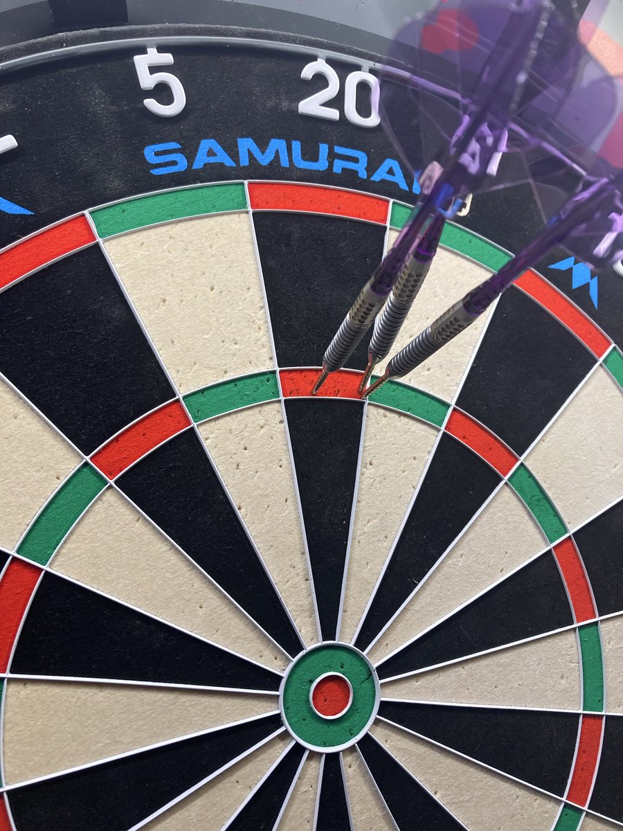 MHuburn's tweet image. Day 3 of the new @MissionDarts Samurai 4 board. I’ve hit my 2nd 180 on it, but I do have a vein that has appeared running from double 4.