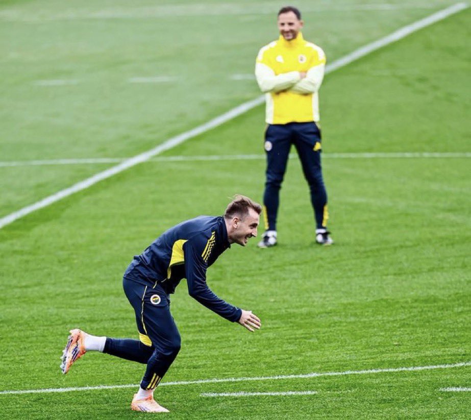 Kerem'i her gördüğümde ben de böyle sırıtıyorum işte