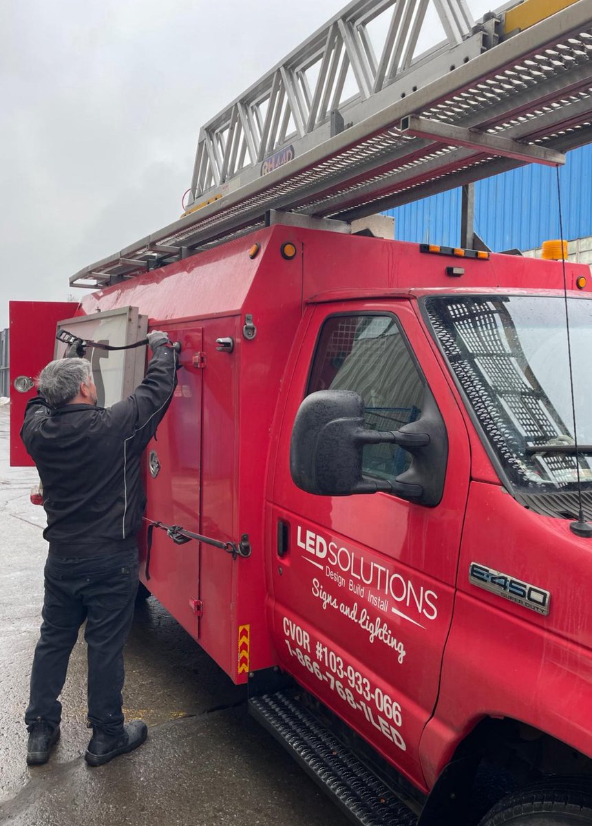 LED_SolutionsCA's tweet image. Sustainability and signage go hand in hand.
At LED Solutions, we’re reducing energy use, extending sign lifespan, and building smarter systems that shine brighter for less.
Made in Canada. Built for the future. 🇨🇦

#LEDSolutions #Sustainability