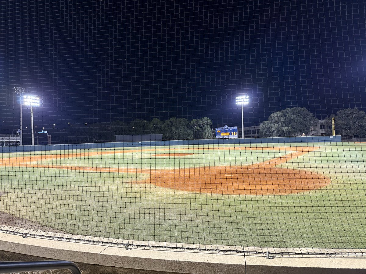 Enjoyed being in the broadcast booth for last night’s Hillsborough Elite Baseball Showcase at <a href="/JesuitBaseball/">Jesuit Baseball</a>. Beautiful facility and lots of talent on the 💎!