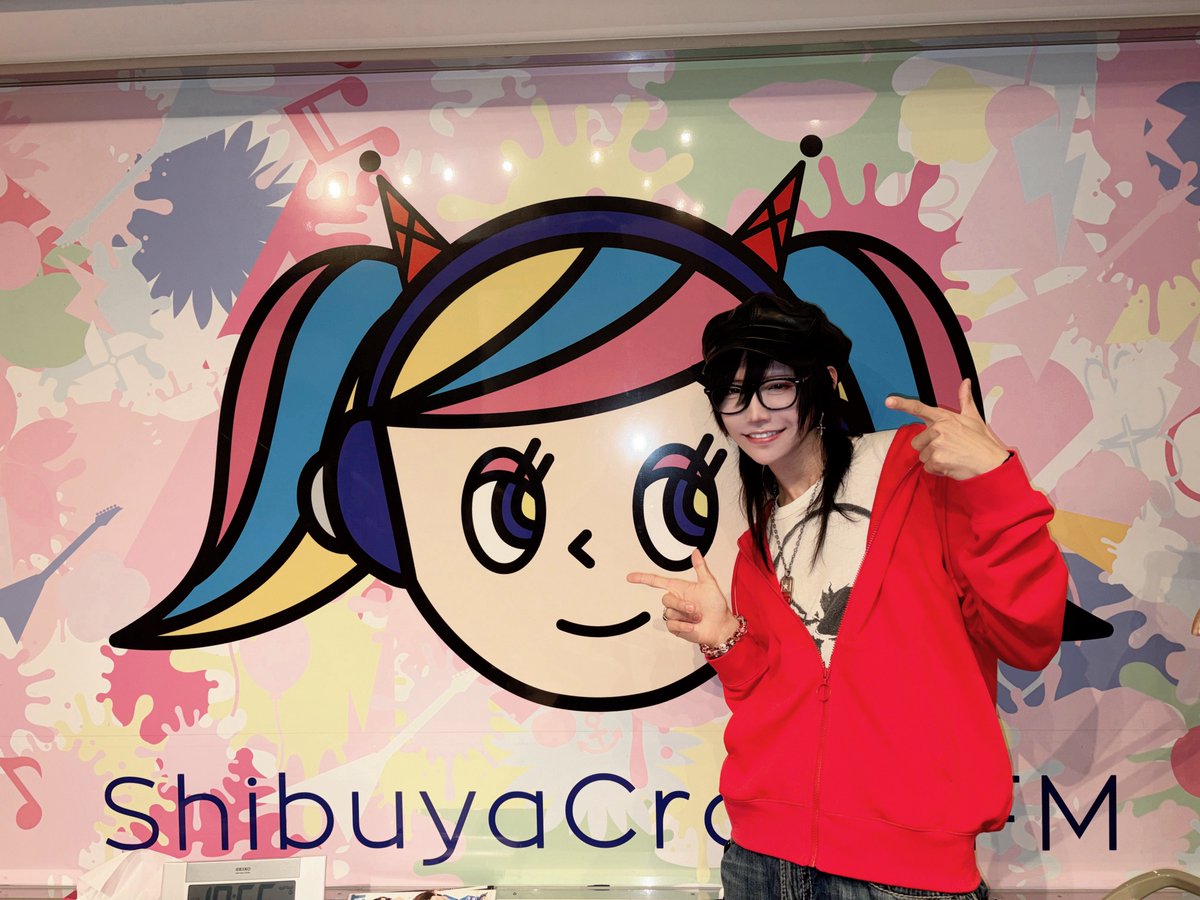 G4_6sheaoAAxNfM.jpg?format=jpg