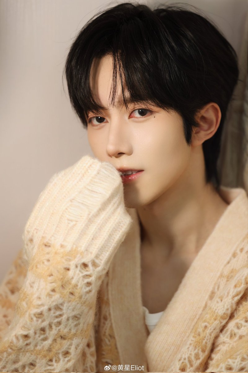 ppeachkinii's tweet photo. พี่สุดหล่อกับน้องสุดสวย https://t.co/FZppCj4e5c