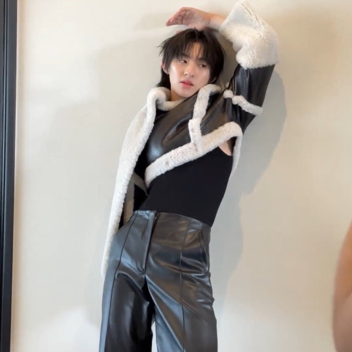 طبعا عارفين ليه حجزت اوتفيت الخصر ل كونق مافي داعي اذكركم