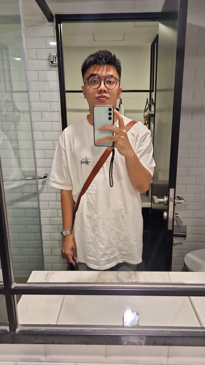 osweetauburn's tweet image. bayar dong timothy vicario ;(
@timmyvicario 

janji tgl 31, mundur ke tgl 3, trs bilang tgl 5, tp manaaa???