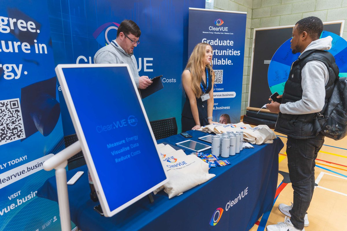 Clearvue_'s tweet image. Thank you University of Sunderland for having us. It was inspiring to meet so many driven students interested in shaping the future of energy.🌟

We look forward to staying connected.
👉 Explore our current opportunities here: clearvue.business/careers/

#GraduateJobs