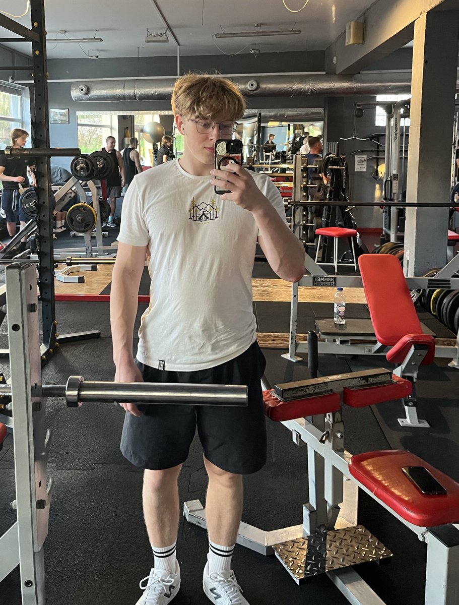 pawperfikowski's tweet image. Jeszcze jeden trening nóg do 2026