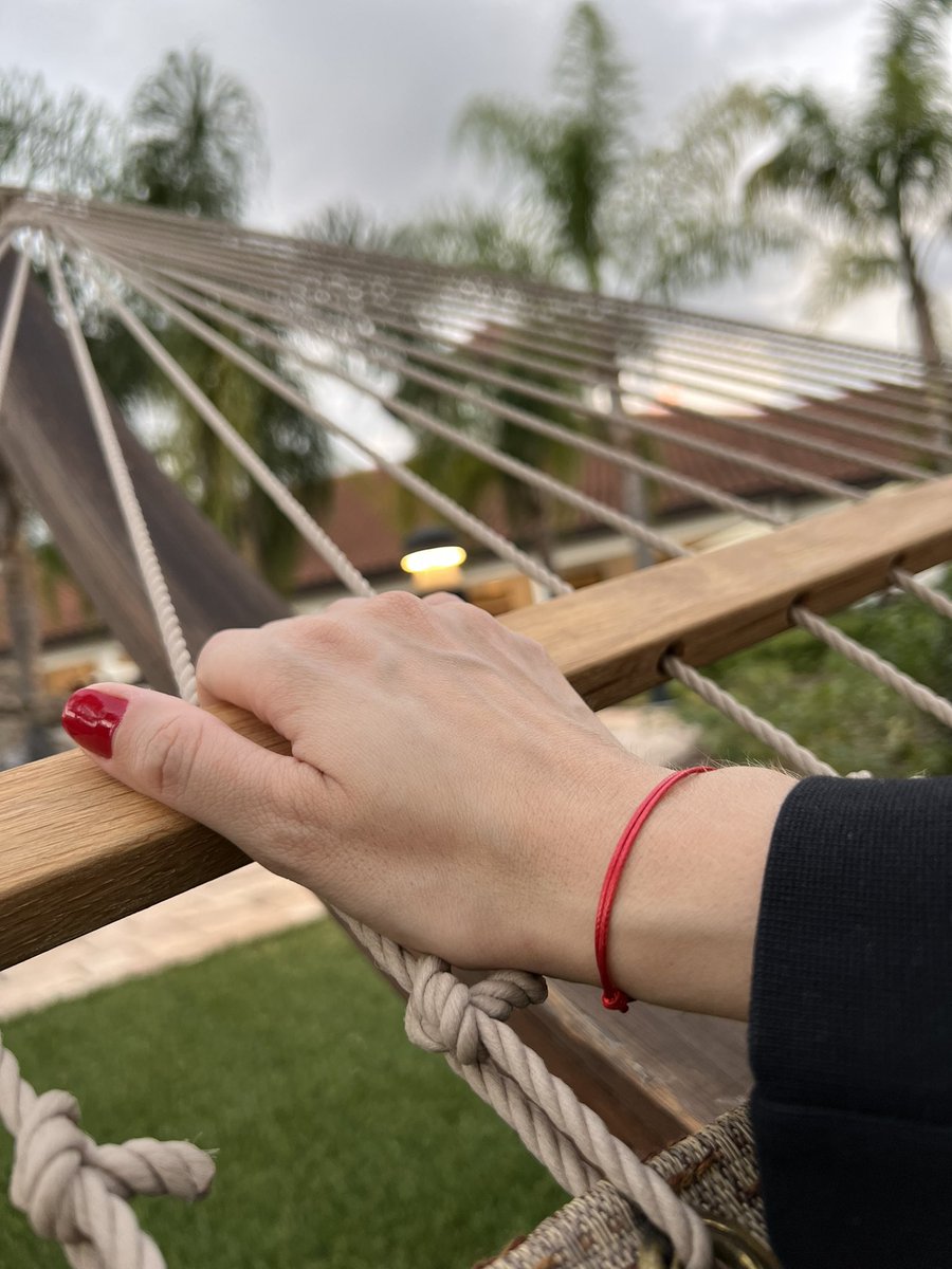 luckstrings's tweet image. Red string: always protected, always safe. ✨