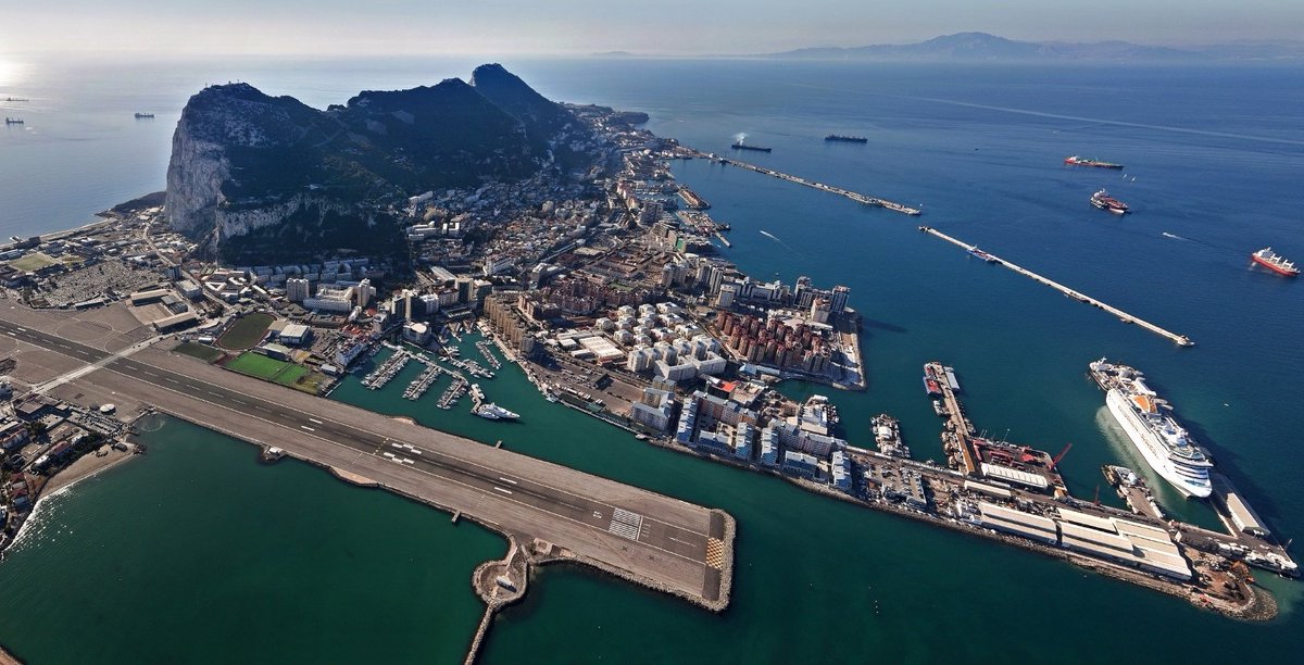 What’s going on on the Rock? Tensions between Spain and #Gibraltar go to the wire amid bid to derail historic treaty signing  theolivepress.es/spain-news/202…