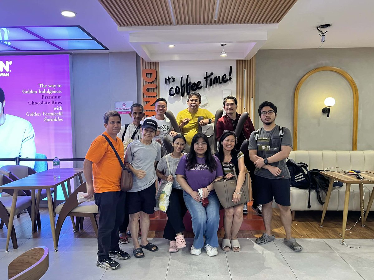 RobertCarl_'s tweet photo. Blessed Wednesday with brother and sister in Christ thank you Lord 😍🥰☝️🙏 https://t.co/qqx3rwsi6L