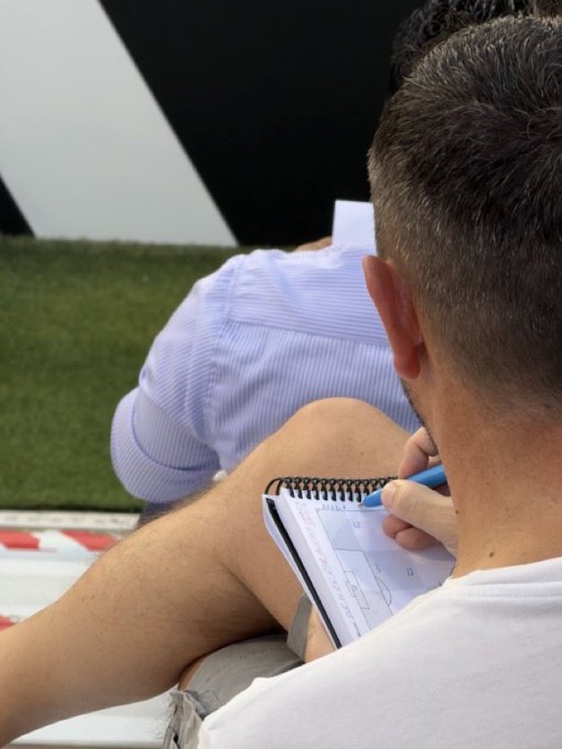 🚨🚨🚨🚨🚨🚨🚨🚨🚨 عاجل :

عدد كشافي اندية متواجدين في لقاء النمسا والسعودية

كشاف نادي #الاتحاد متواجد

كشاف نادي #نيوم متواجد

 دان ميكيتشي مدير اكاديمية #الاهلي متواجد

<a href="/KhvayaClubs/">hasan alasiri</a>