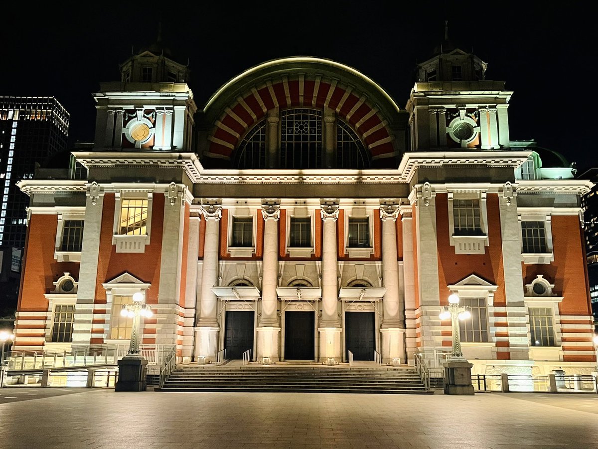 nyuushibou's tweet image. 大阪、他にも素敵な建築が結構残ってるみたいなんだけど、よく空襲で燃えなかったな…
他のも色々見てみたい