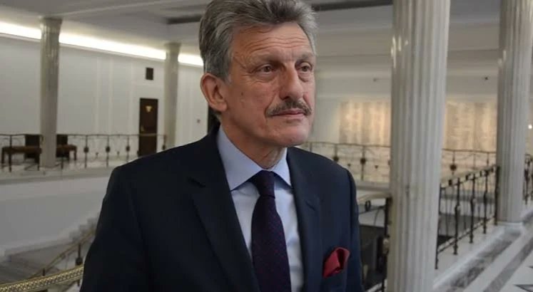 TeodorKalide tweet media