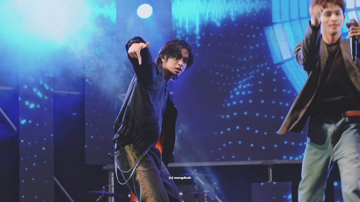 mongduck_zip's tweet image. 241013 Lucky

4K full : youtu.be/MqkosWoZNRU?si…

#호라이즌 #HORI7ON #카일러 #KYLER #HORI7ON_KYLER @HORI7ONofficial