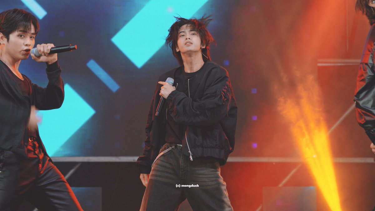 mongduck_zip's tweet image. 241013 Lucky

4K full : youtu.be/MqkosWoZNRU?si…

#호라이즌 #HORI7ON #카일러 #KYLER #HORI7ON_KYLER @HORI7ONofficial