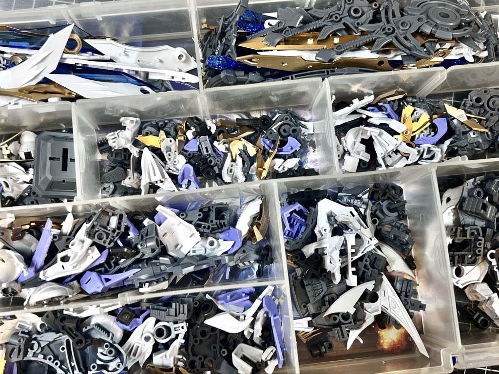 Can you guess what kit I’m working on 🤔