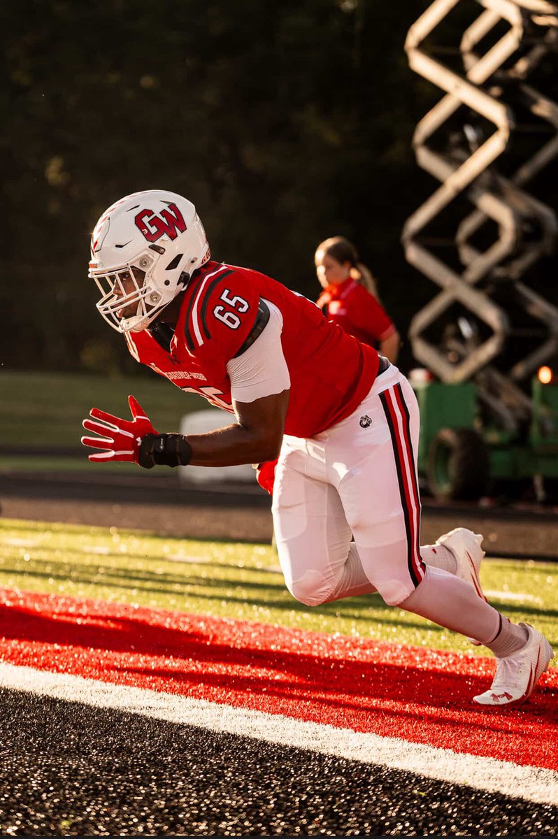 FoxCreekFB's tweet photo. 🏈 Alumni Spotlight 🏈
Shoutout to Zion Felton — from dominating Friday nights at Fox Creek High School to balling out at Gardner-Webb University!
Your Creek football family is proud — keep grinding and working hard on the big stage! 
#CreekvsTHEM‼️
#GoCreek🦊 https://t.co/TB57elY52C