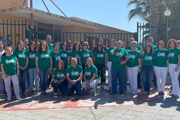 Demà, com cada dijous, a tots els centres educatius i culturals del País Valencià, un missatge clar: la llengua no es toca. 
#LaLlenguaNoEsToca
<a href="/PlataformaPV/">Plataforma per la Llengua - País Valencià</a> <a href="/PLlenguaIlles/">Plataforma per la Llengua - Illes Balears</a> <a href="/llenguacat/">Plataforma per la Llengua #ResistènciaQuotidiana</a>