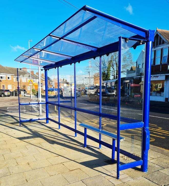 ExternalWorks's tweet image. Flight modular, contemporary #PassengerWaitingShelter from @TrueformGroup made from high grade #VandalResistant materials for urban environments - compatible with #SmartTransport technology buff.ly/zRWRamI #PassengerShelter