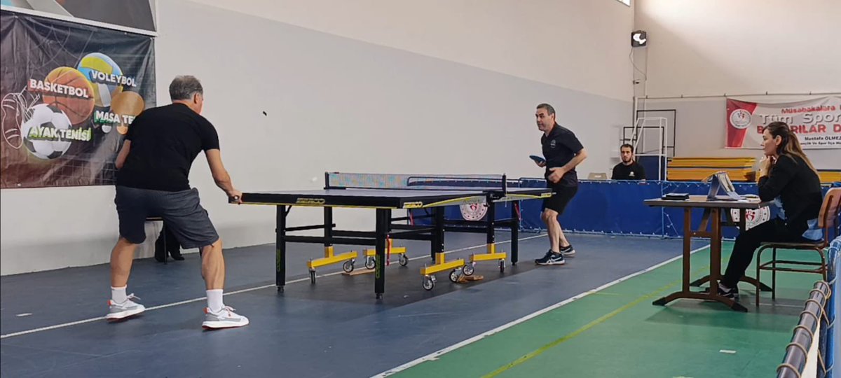 Aksaray_MEM's tweet photo. 🏓 Kamu Spor Oyunları kapsamında Kırıkkale’de düzenlenen İç Anadolu Bölge Müsabakalarına katılan öğretmenlerimizden oluşan Aksaray Erkek Masa Tenisi Takımımız, 17 takım arasından bölge birincisi oldu! 👏

Takımımız, Antalya’daki Türkiye Şampiyonasında ilimizi temsil edecek. 🇹🇷 https://t.co/OnzJZiqJaT