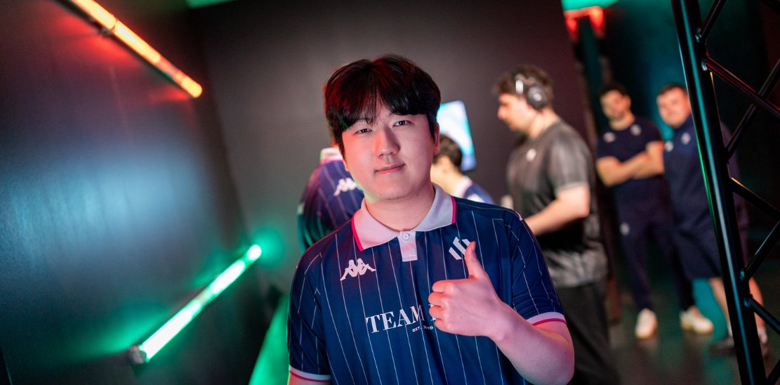 Night 🇲🇦 🇫🇷 tweet media