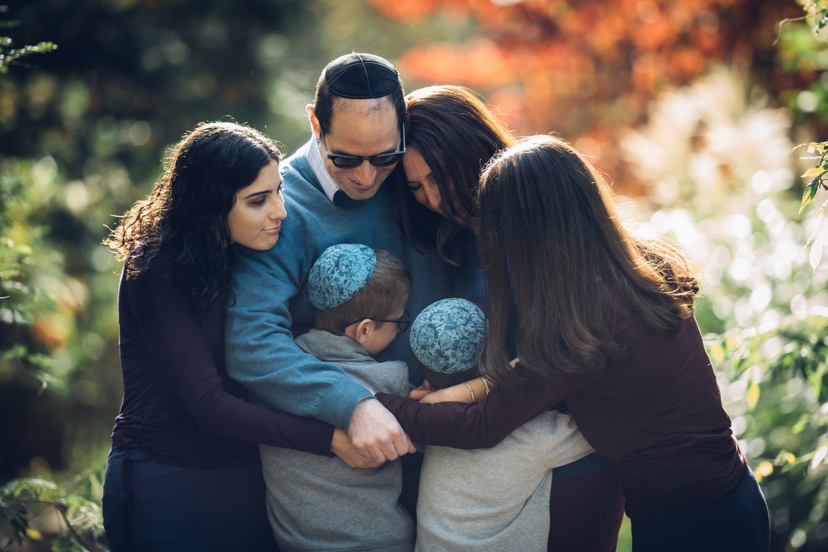 LiaJay's tweet photo. November’s here, and I’m feeling extra thankful 🍂
Grateful for the families who show up as they are, the laughter, the chaos, the love, and let me turn those moments into memories.

Here’s to capturing more real, beautiful stories together ✨ https://t.co/Rutc2J0VO8