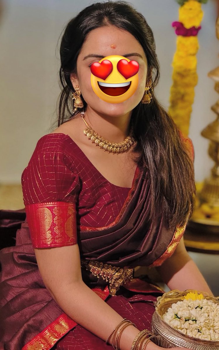 Kishoprash's tweet photo. Friend oda aalu.. 24 vayasu kutty thalathala nu sama odambu kopum kolayuma kundiyum molayum thoppulum katinu suthuva soothadika sariyana bun kundi iva mela unkaluku yena fantasy irukuthu solunga da kepom https://t.co/4gPQChMzk2