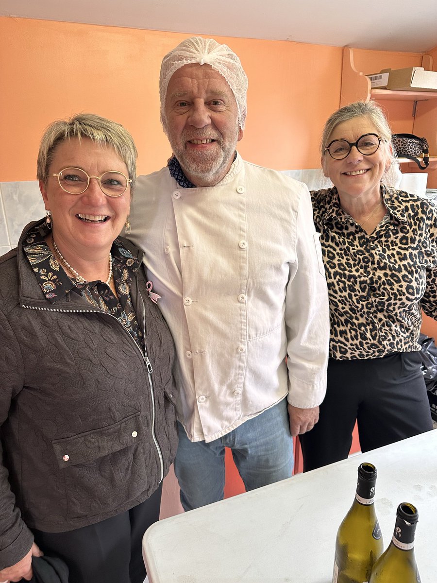 Un beau moment de convivialité et de partage à l’occasion du repas des anciens organisé à Le Sourd
Un accueil chaleureux,des retrouvailles toujours empreintes de plaisir,de bienveillance,des échanges riches&amp; sincères,tout était réuni pour faire de cette journée une belle réussite