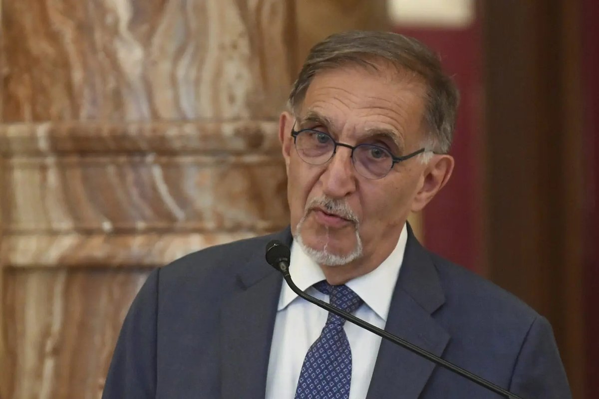 La Russa “Meloni farà il bis, non pensa al Quirinale” dlvr.it/TP4ywL