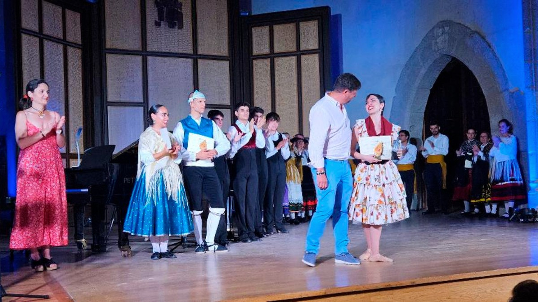 Medio centenar de participantes en el II Certamen de Danza Española Ciudad de Ávila

f.mtr.cool/ftchibtcon