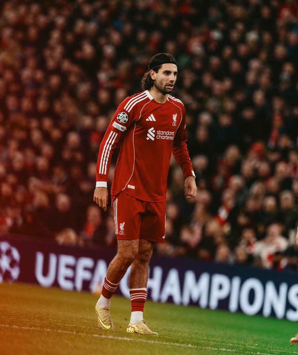 _SZD10's tweet image. Three things we love: Anfield. UCL. Winning. 🔴🪄