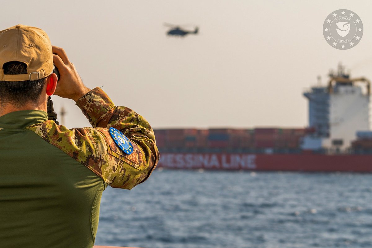 EUNAVFORASPIDES's tweet image. Merchant vessels transiting the Red Sea completed their journey safely under the protection of Italian Frigate MARCEGLIA 🇮🇹.

EUNAVFOR ASPIDES remains fully operational, with a defensive mandate to protect seafarers and safeguard global trade routes.